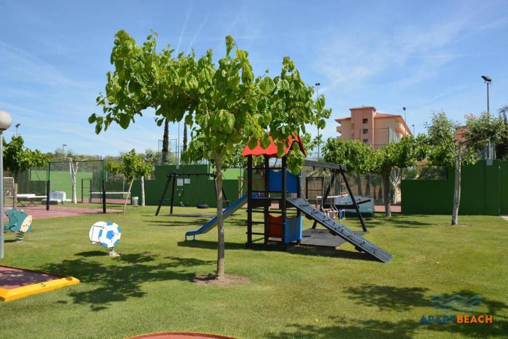 Apartbeach Los Juncos Residencial Piscinas Y Petanca La Pineda Zewnętrze zdjęcie